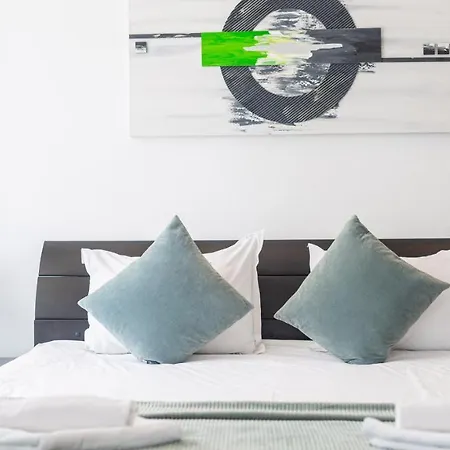 Superb Historical Center Apartment