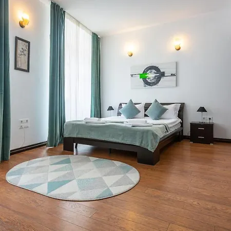 Superb Historical Center Apartment