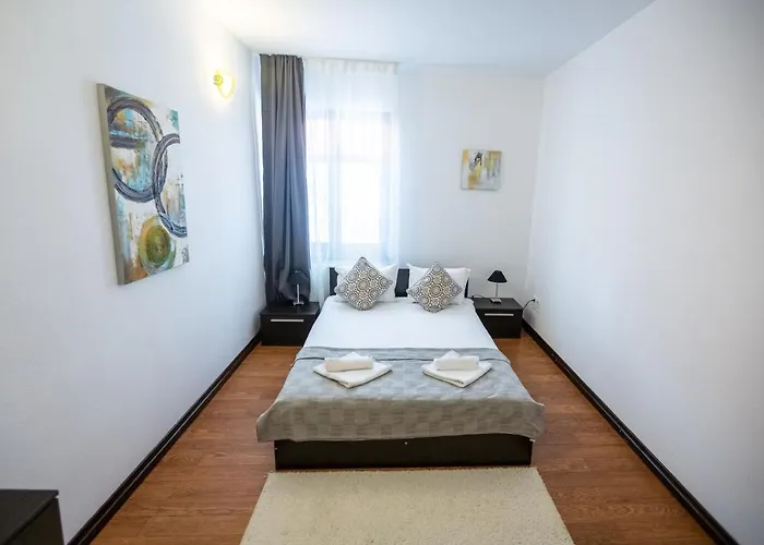 Superb Historical Center Apartment *